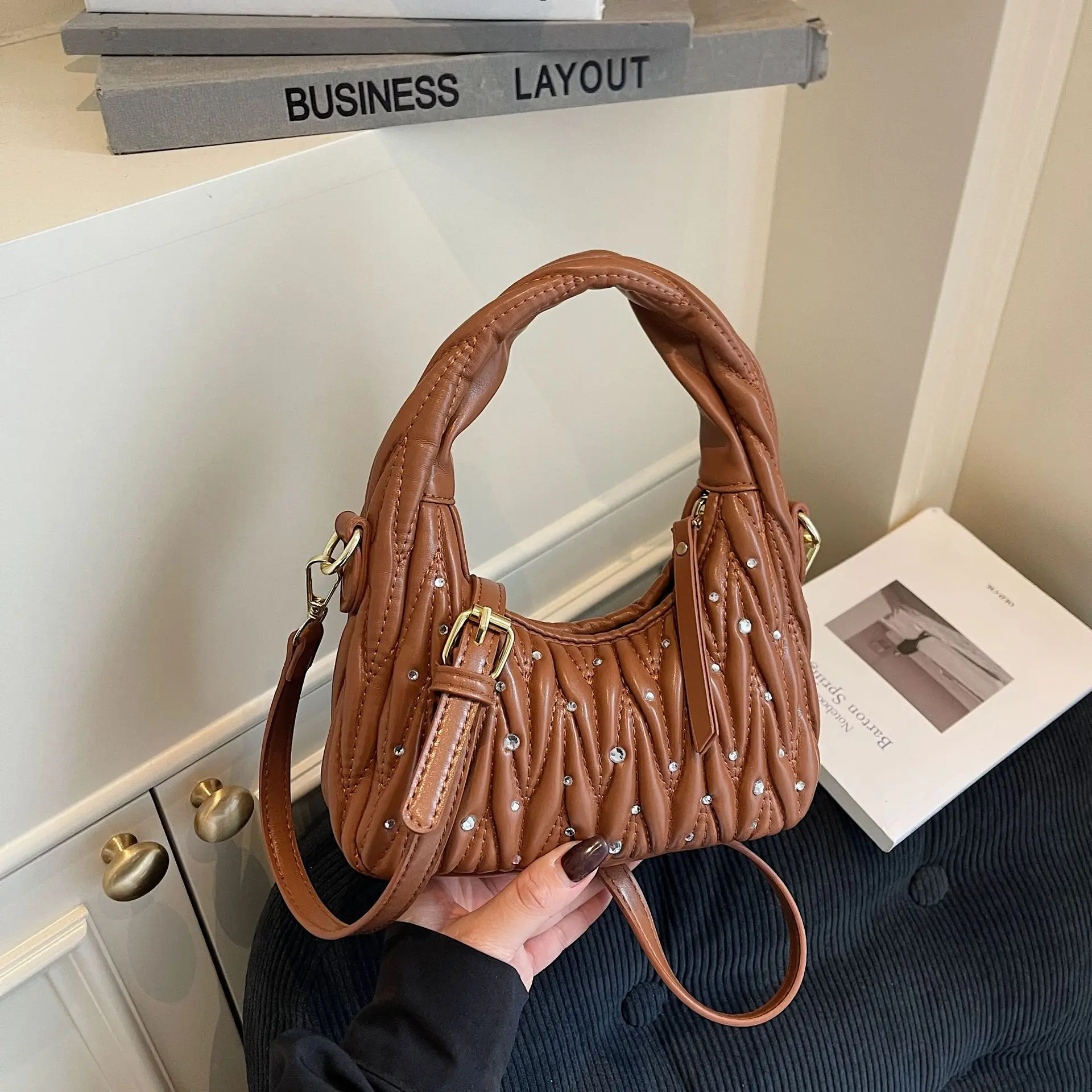 

2025 Trending! Stylish Ruched Handbag for Women - Minimalist Design, Convertible Shoulder & Crossbody Bag