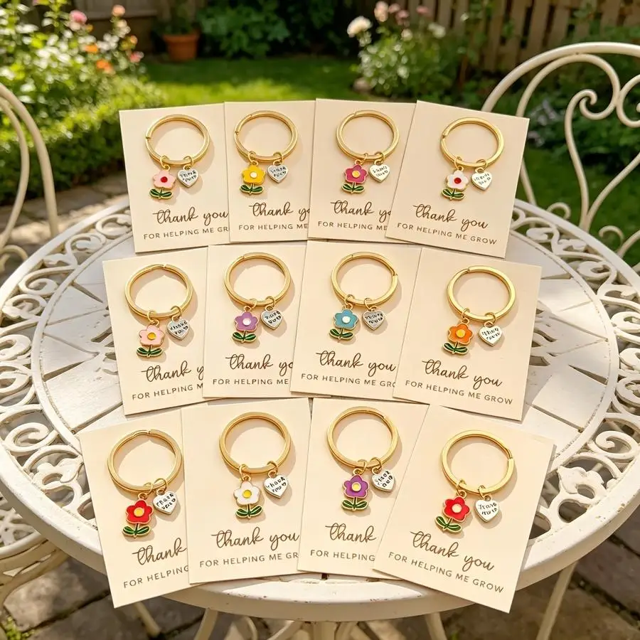 1/5/10/20/50/100pcs Gift for Her/Him: Teacher's Day Keychain Set with 6 or 10 Sets in Random Styles. Comes with a 