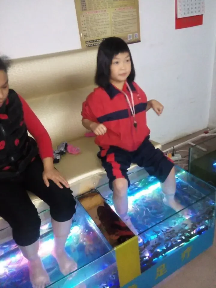 Kiss Fish Join  Tank Pedicure  Therapy