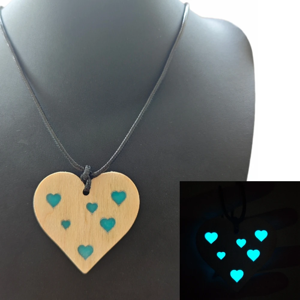 

Heart shaped luminous gift, wooden resin heart pendant, jewelry necklace for friends and women