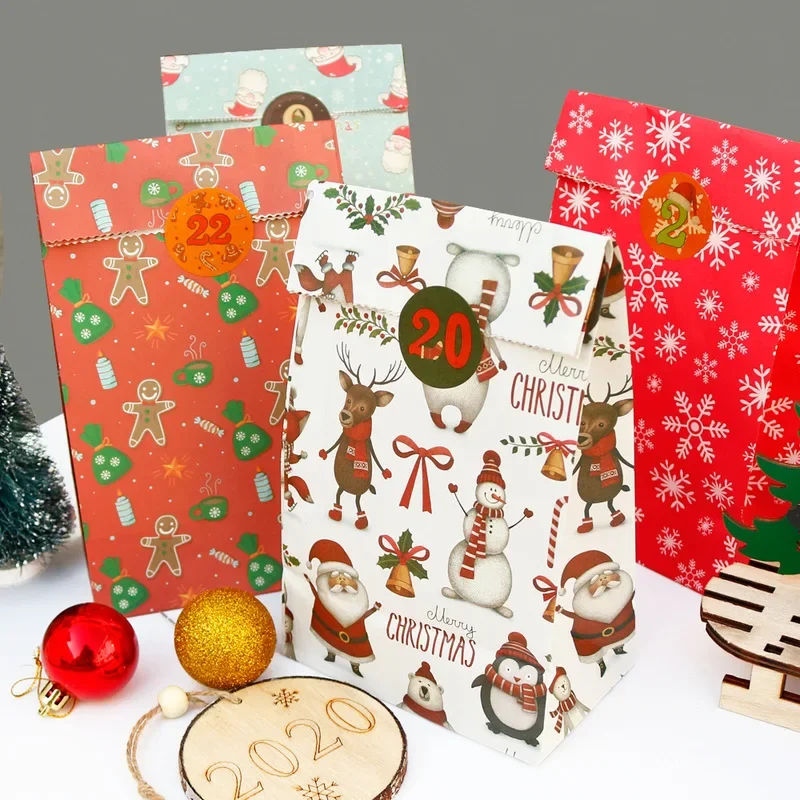 24Sets Christmas Kraft Paper Bags Santa Claus Snowman Fox Holiday Xmas Party Favor Bag Candy Cookie Pouch Gift Wrapping Supplies