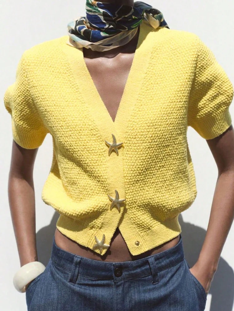 2025 خريف جديد مزاجه قصيرة الأكمام تصميم متماسكة قمة الموضة نجم البحر زر مائة ضرب التخسيس سترة المرأة