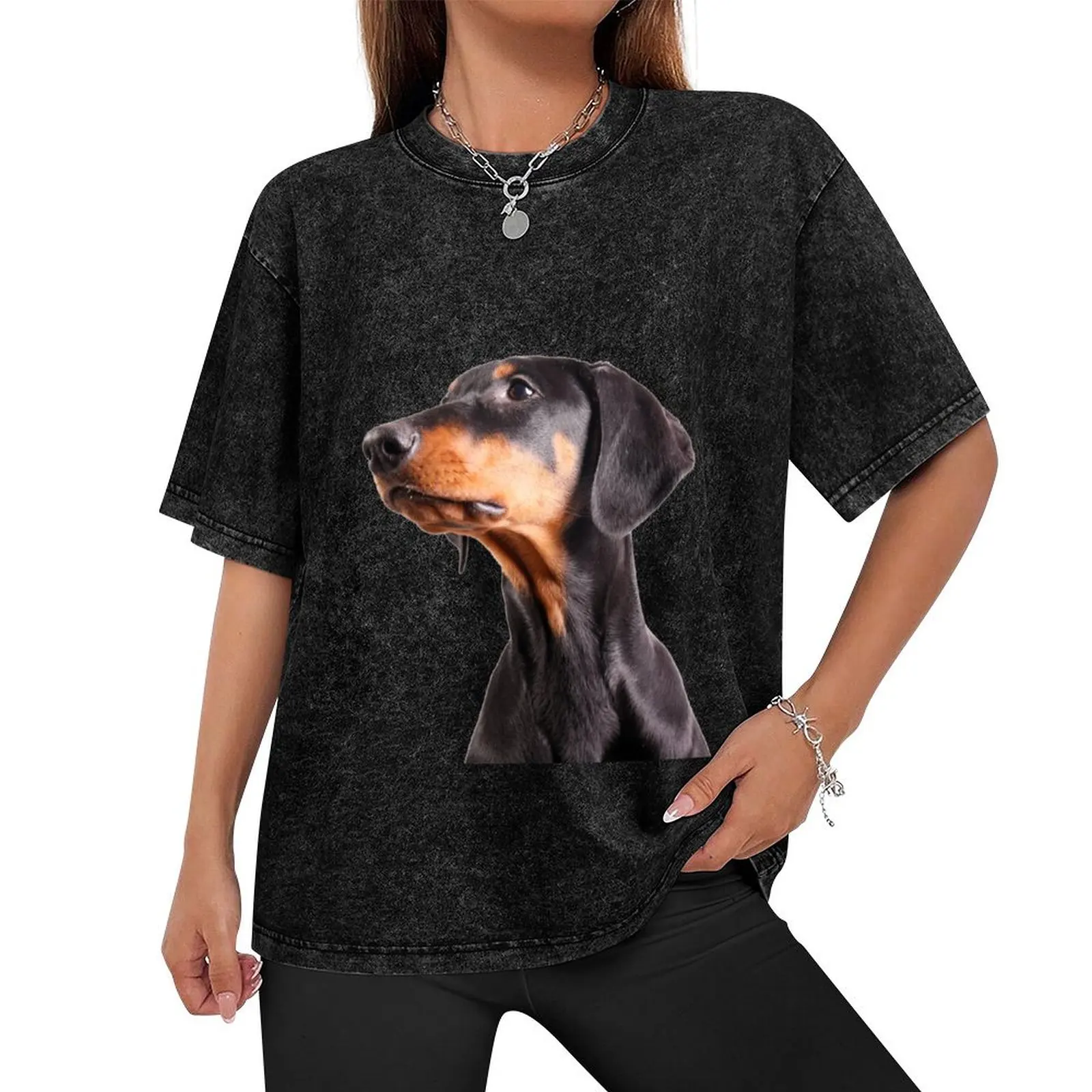 doberman pinscher T-Shirt oversized t shirt vintage anime shirt new edition essential t shirt mens t shirts