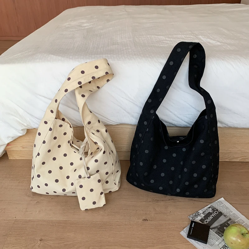 

Korean Style Lazy Tote Bag for Women Large Capacity Canvas Shoulder Bag Fashionable and Versatile Commuting Bag Fashion Design