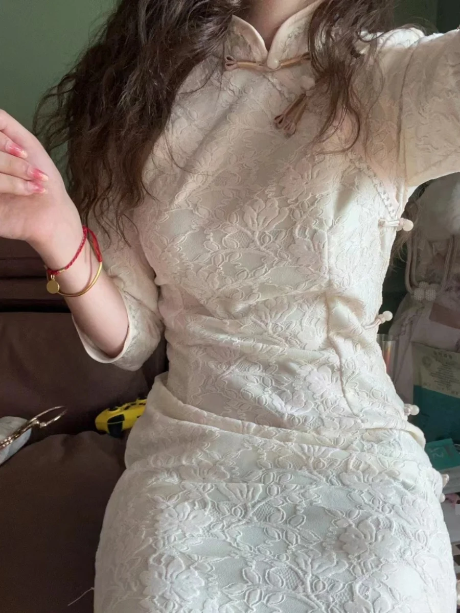 

Red Young Girl's Lace Long Sve Vintage Daily High End Feeling Autumn 2023 New Sle National Sle Low Slit