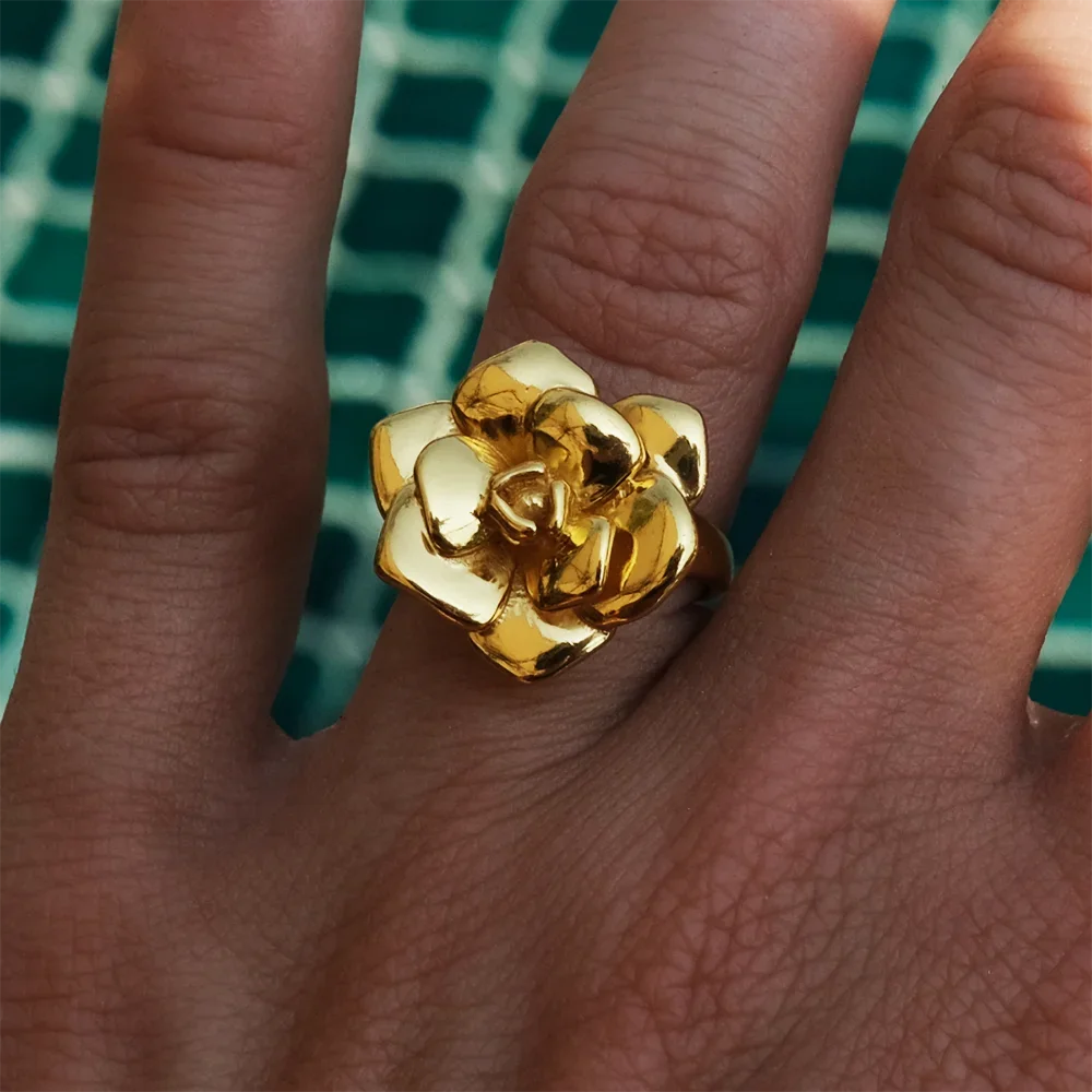 Creative Gold Color Rose Ring for Women 18K Stainless Steel Metal Sculpture Flowers Finger Ring Vintage Waterproof Charm Jewelry