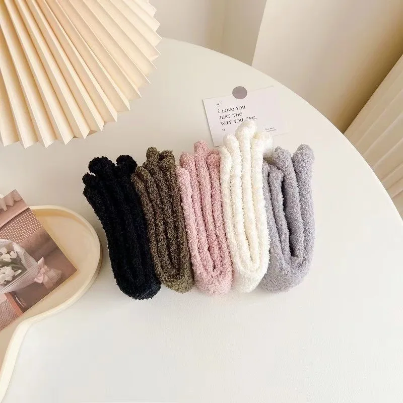 1/5 Pasang Kaus Kaki Lantai Bulu Karang Wanita Musim Gugur Musim Dingin Tebal Kaus Kaki Santai Rumah Luar Ruangan Kucing Telinga Kecil Mewah Nyaman Hangat