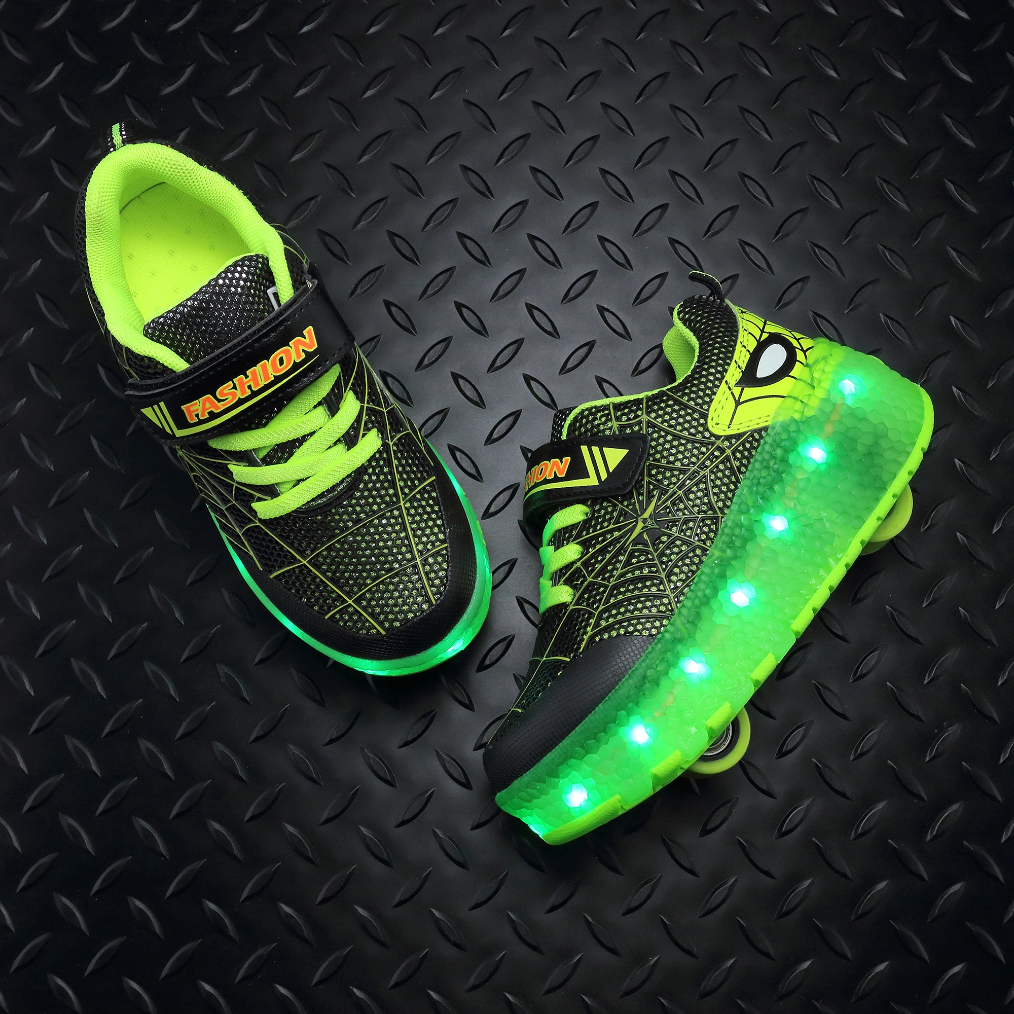 Boys Girls Roller Shoes LED Light Up USB Charging Children Roller Skate Casual Skateboarding Shoes Sports Shoes Kids Sneakers