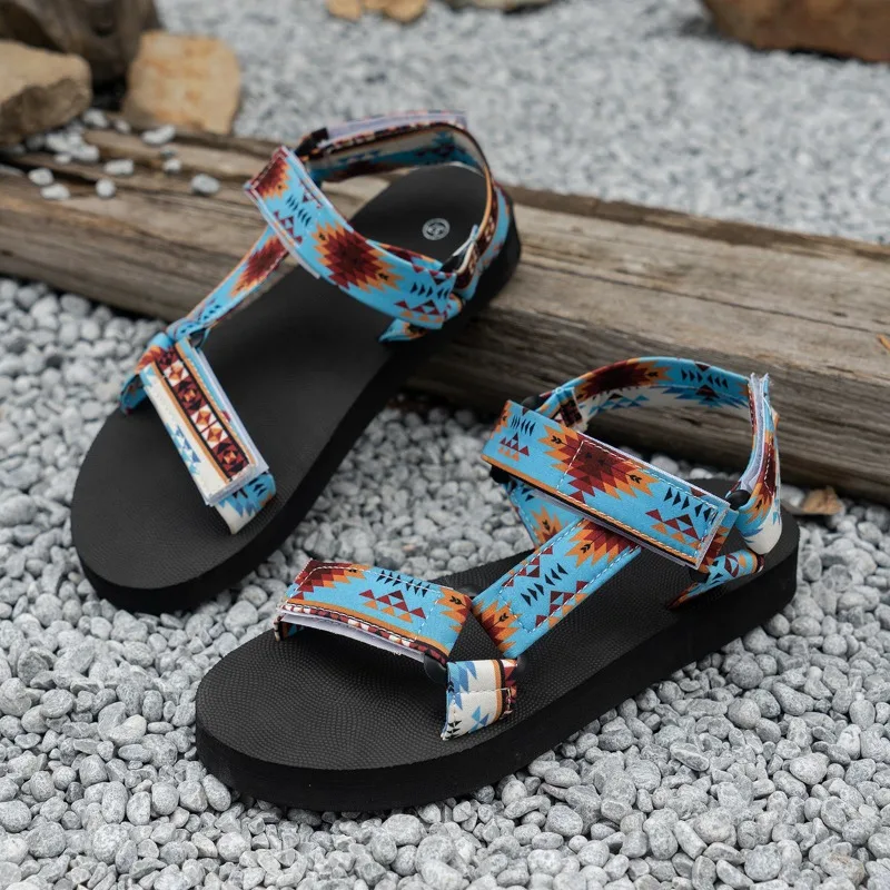 Vrouwen Sandalen 2024 Nieuwe Zomer Platte Vrouwen Hennep Touw Set Voet Strandsandalen Outdoor All-Match Casual Schoenen Grote Vrouwen Sandalen