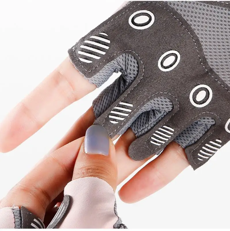 Yoga Fitness Gloves Women Men Cycling Silica Gel Anti-Slip Half Finger Sun Protection Sports Anti-Shock Ice Silk Cool Gloves