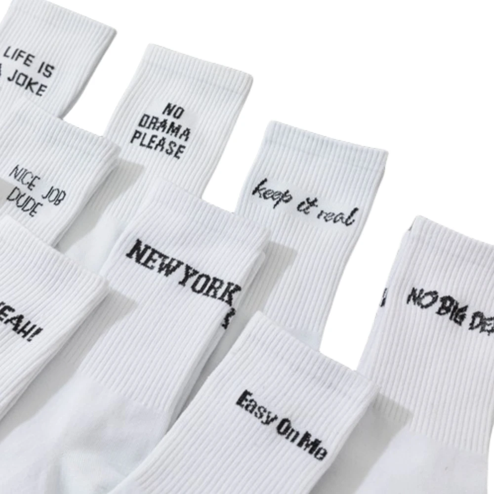 Neue Frauen Brief Jacquard Serie Weiße Baumwolle Socken Straße Sport Hip Hop Mode Männer Unisex Sokken Dropship