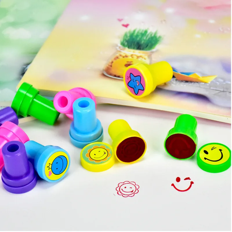 10 buah/set cap mainan anak segel wajah bagus kartun untuk stempel buku tempel DIY cap karet Album foto lukisan