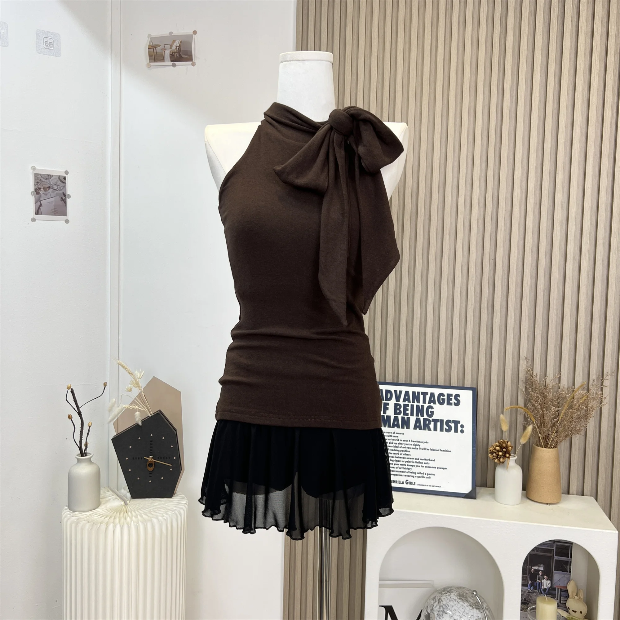 

2025 Summer Women Vacation French Vintage Old Money Office Lady Outfits 2 Piece Set Sleeveless Tank Top + Mini Mesh Skirts New