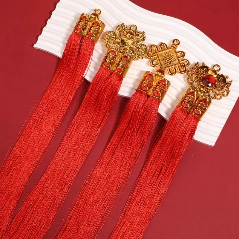 New Year pendant accessories, long gold hat tassels, Chinese knot tassels, festive accessories, tassels