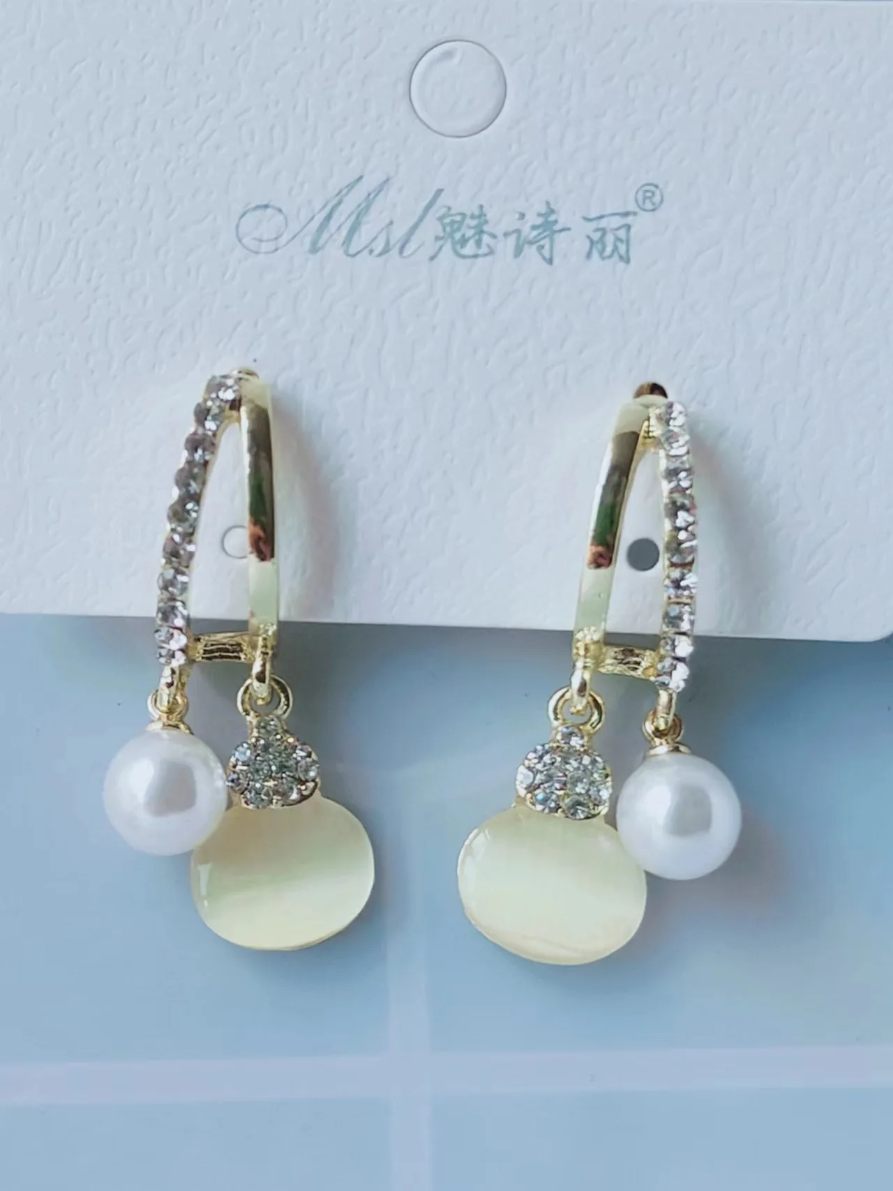 New model Luxury at a reasonable price  Exquisite Simplicity Fashion Elegance Cat's Eye Stone  Alloy Simulated pearl  Earring