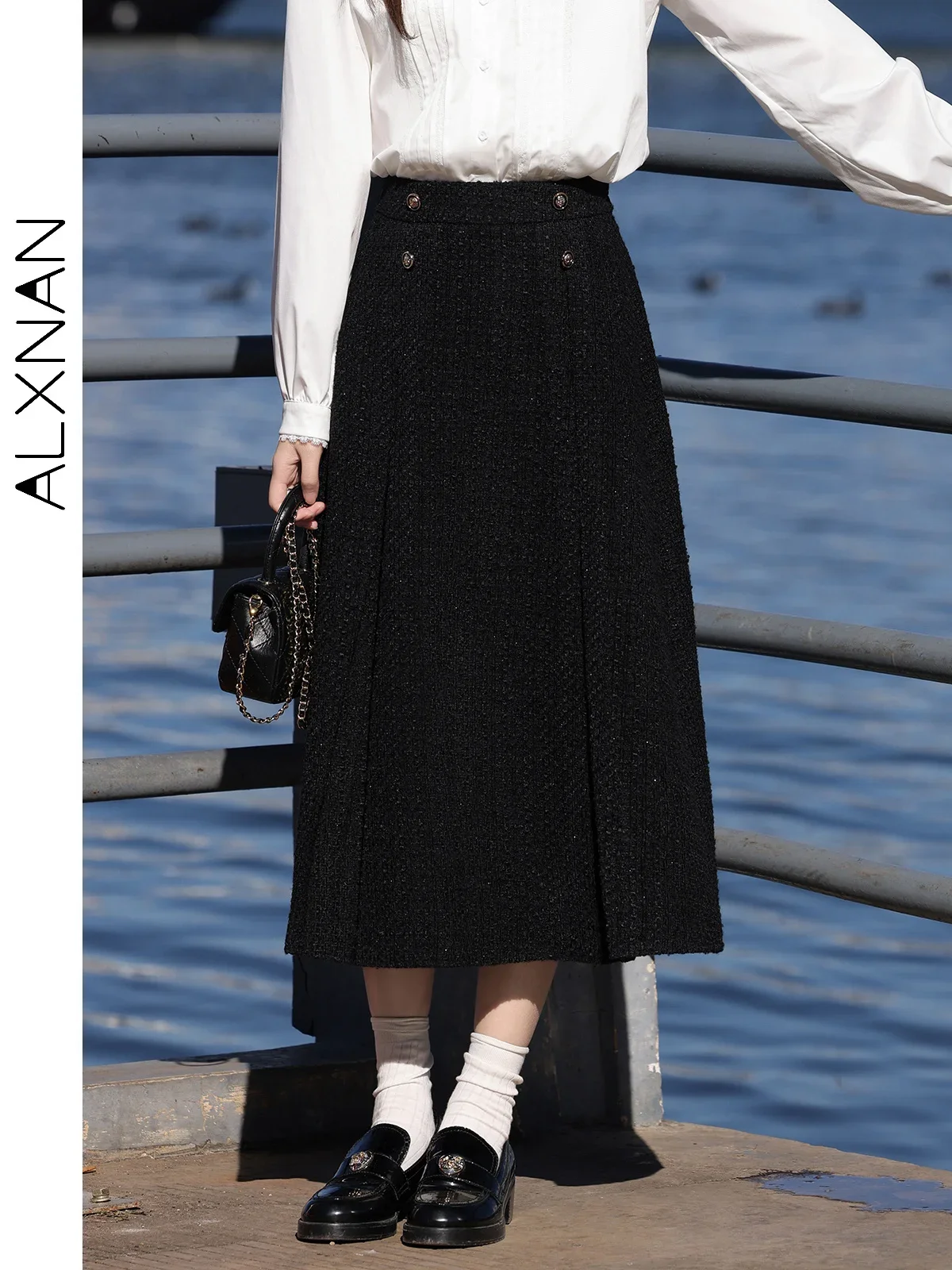 ALXNAN French Women's Skirts 2024 Autumn Fashion Black Retro Office Lady Chic Button Sweet A-Line Skirt Sold Separately L33337-2