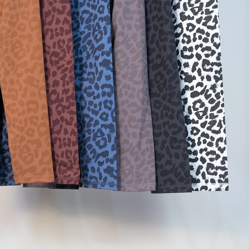 Damen-Yoga-Hose in Übergröße mit Leopardenmuster, schnelltrocknend und atmungsaktiv, geeignet zum Laufen, für Yoga und für den täglichen Sport. – Detail 3