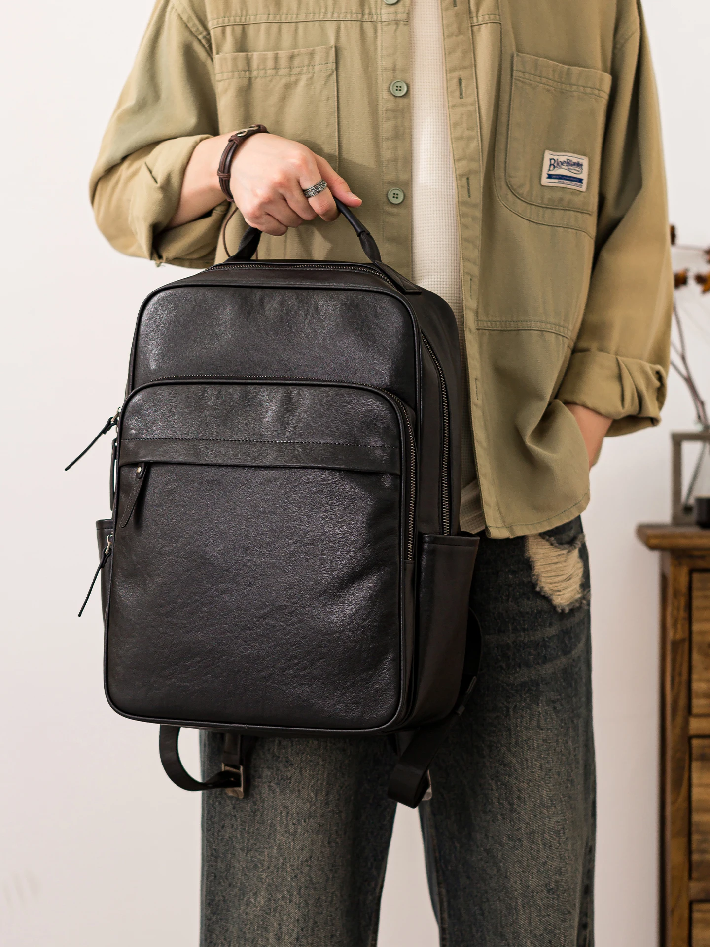 PNDME outdoor travel luxury genuine leather men's laptop backpack simple casual designer handmade cow leather black bookbag