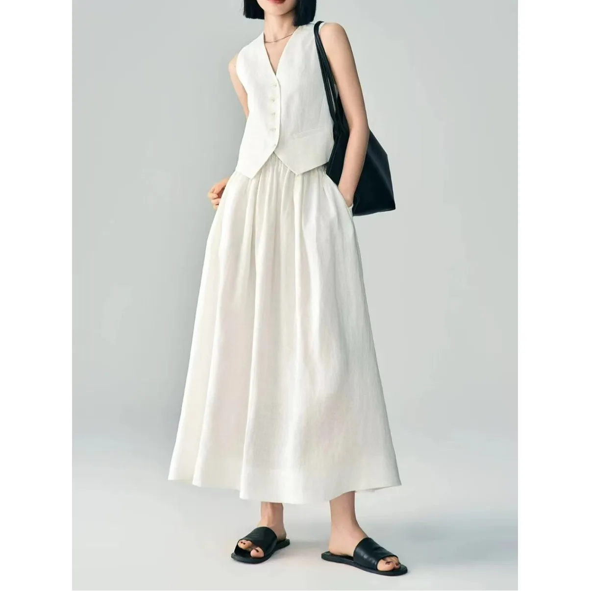 

Chic Korean Japanese Style Women's Vest Top And Skirt Set Summer New Arrival Classy Half-Skirt Two-Piece Ensemble for Ladies