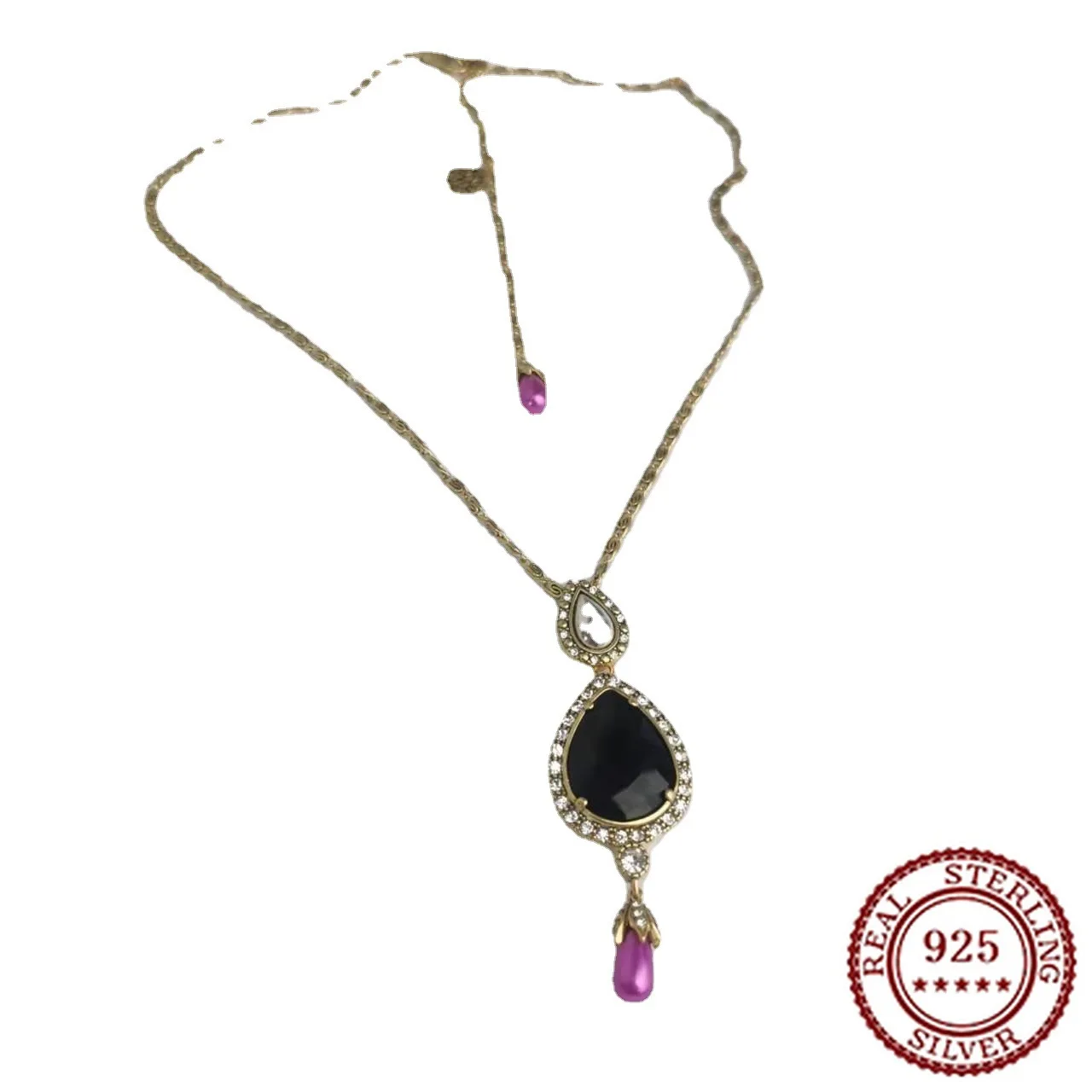 

2025 New Trend Classic Geometric Black Diamond Pearl Necklace Women's Water Droplet Pendant Collarbone Chain