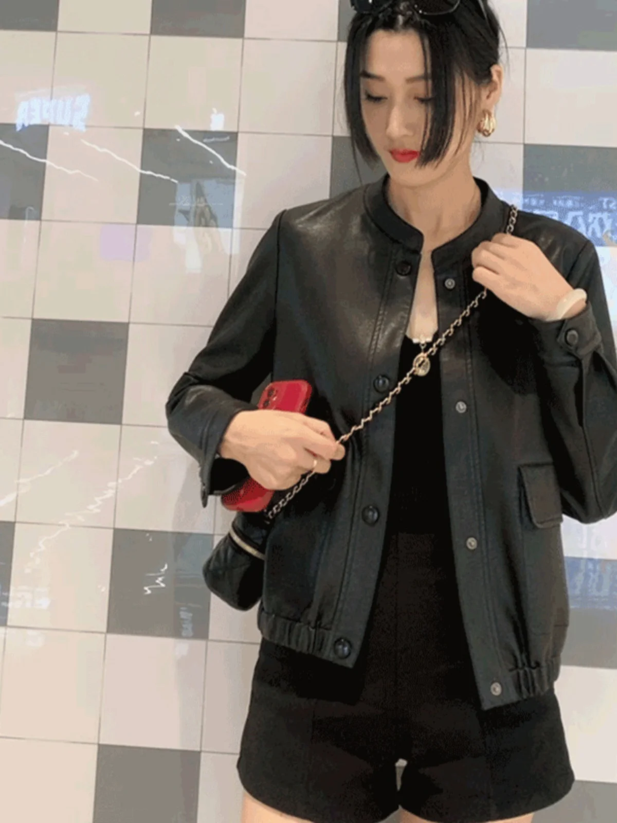 Giacca in Pelle Corta da Donna alla Moda, Monocolore, con Colletto Rialzato, Nuova Collezione Primavera, Slim Fit, Stile Biker