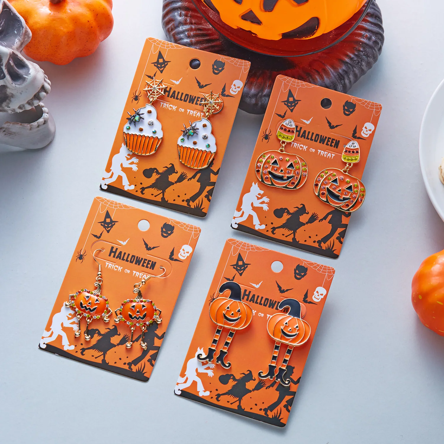 Kreative Cartoon Akimbo Kürbisbein-Ohrhänger für Damen, Halloween Emaille Spinnen-Ohrhänger, Festival Party Schmuck Geschenke – Detail 5
