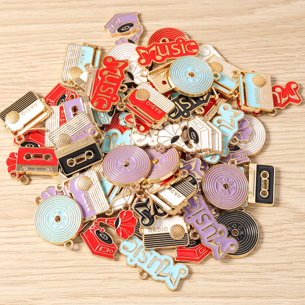 10 Stück Niedliche Emaille-Anhänger mit Musik-, Radio- und Kassettenmotiven für die Herstellung von DIY-Schmuck wie Ohrringen, Halsketten, Schlüsselanhängern und Accessoires – Detail 4