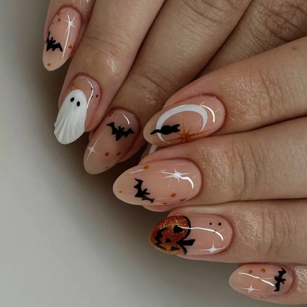 24pcs Simple Almond Press on Nails Cute White Ghost Bat Decor False Nails Wearable Reusable Spicy Cool Halloween Fake Nail Tips