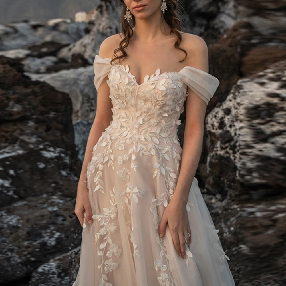 ชุดแต่งงานชายหาดแบบเปิดไหล่สั่งตัดพิเศษ ประดับลูกไม้ ชุดเจ้าสาวฤดูร้อน กระโปรงยาวแบบมีชายลาก vestidos de novia