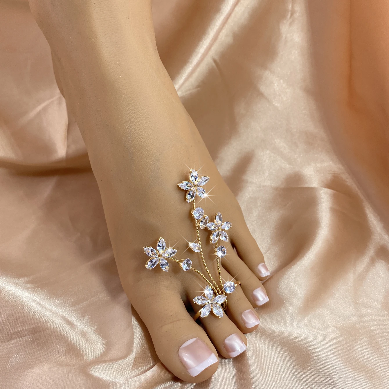1cp Luxury Zircon Flower Women\'s Foot Ring Sexy Barefoot Beach Accessories