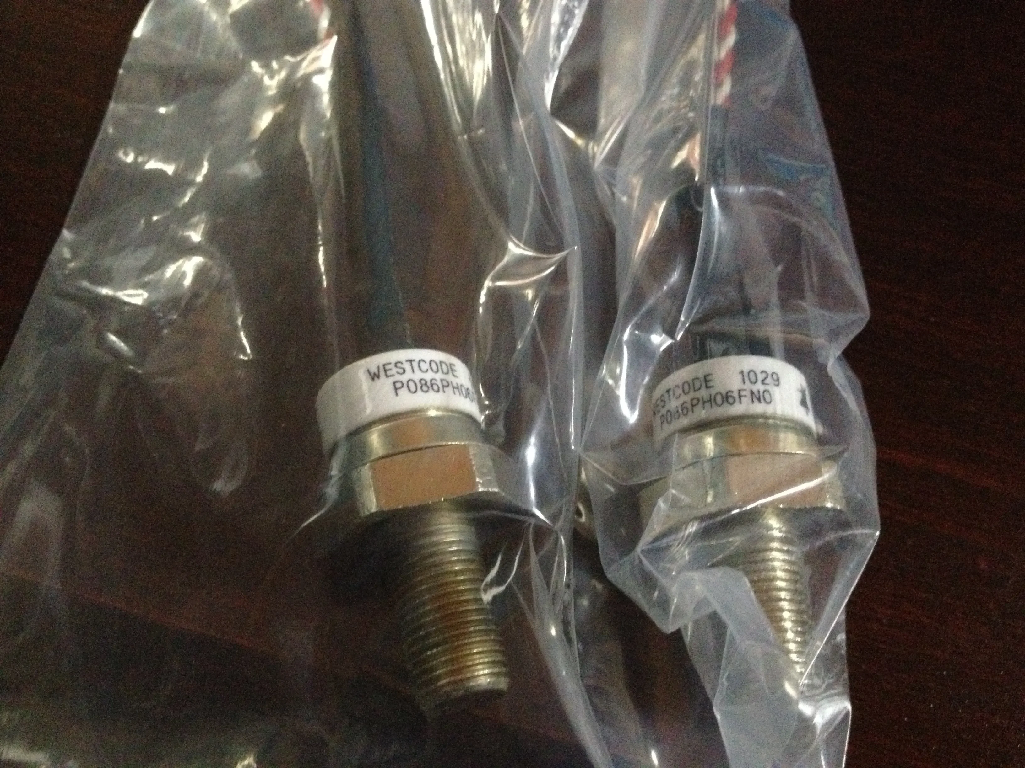 P086PH06FNO  P086PH08FNO  P086PH10FNO  P086PH12FNO  P086PH14FNO  P086PH16FNO FREE SHIPPING NEW AND ORIGINAL THYRISTOR MODULE