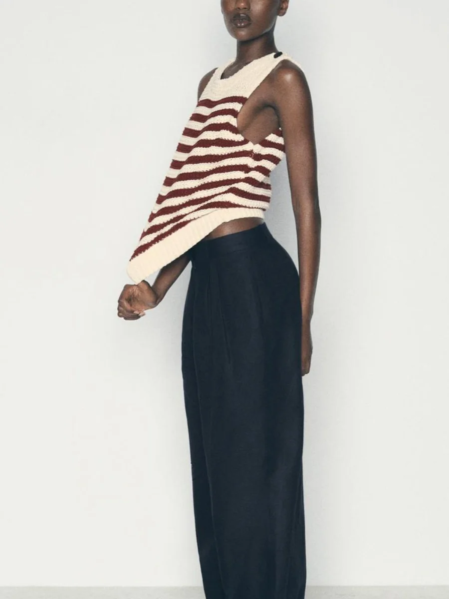 سترة نسائية صيفية جديدة ضيقة بدون أكمام برقبة مستديرة، محبوكة بنمط مخطط قصير الطول، أزياء نسائية عصرية