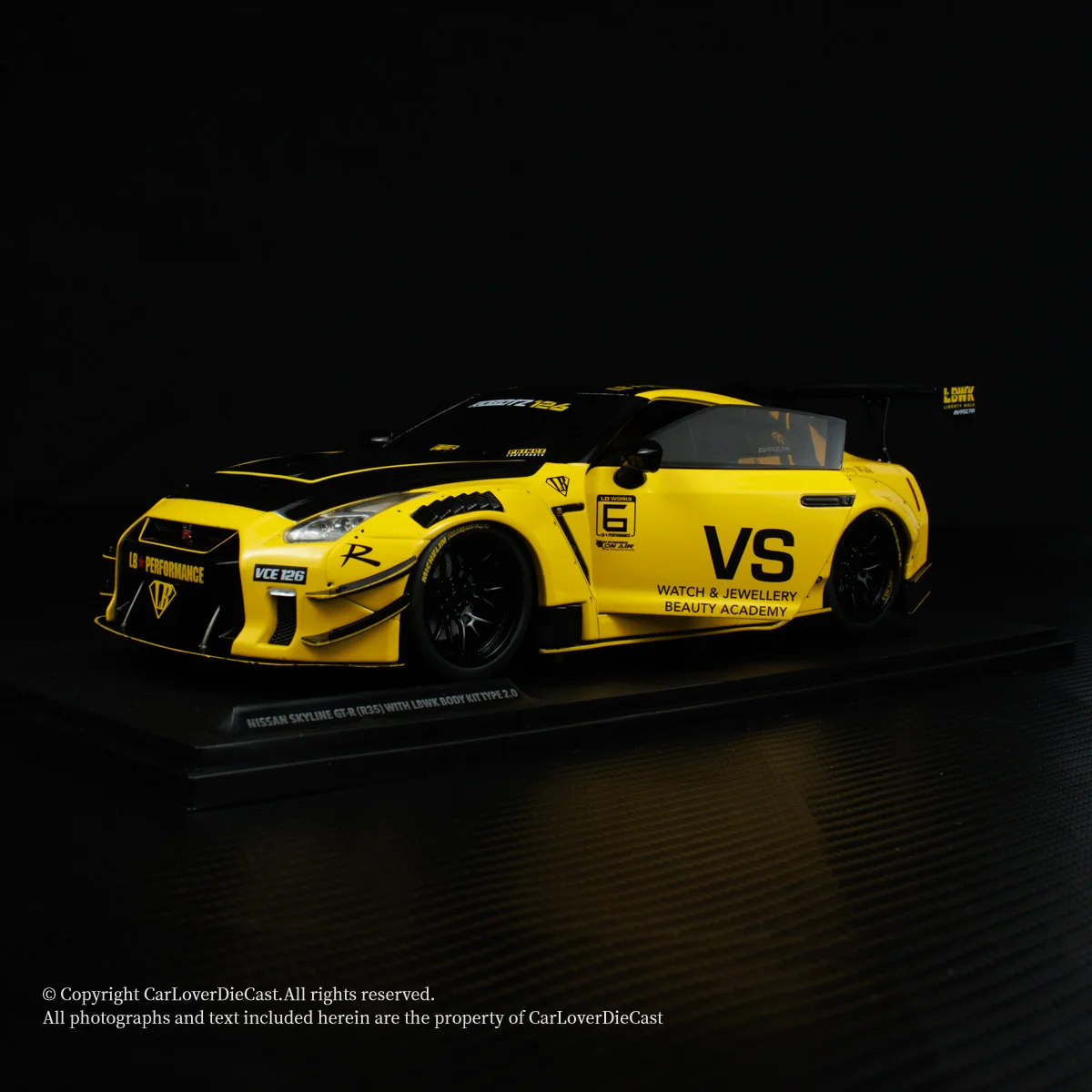 Solido 1:18 nissan GTR R35 YELLOW Collection die cast alloy car model decoration gift