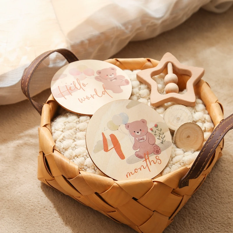 8Pcs Wooden Baby Milestone Cards Cartoon Little Bear and Eucalyptus Leaf Commemorate Grow Newborns Photography Accessories Gifts