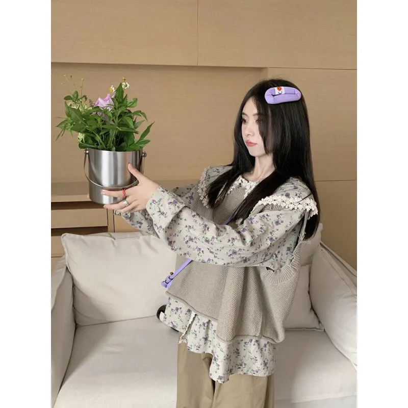 가을 새로운 한국어 패션 탑 여성의 달콤한 디자인 인형 칼라 꽃 셔츠 니트 조끼 두 조각 세트 여성 의류