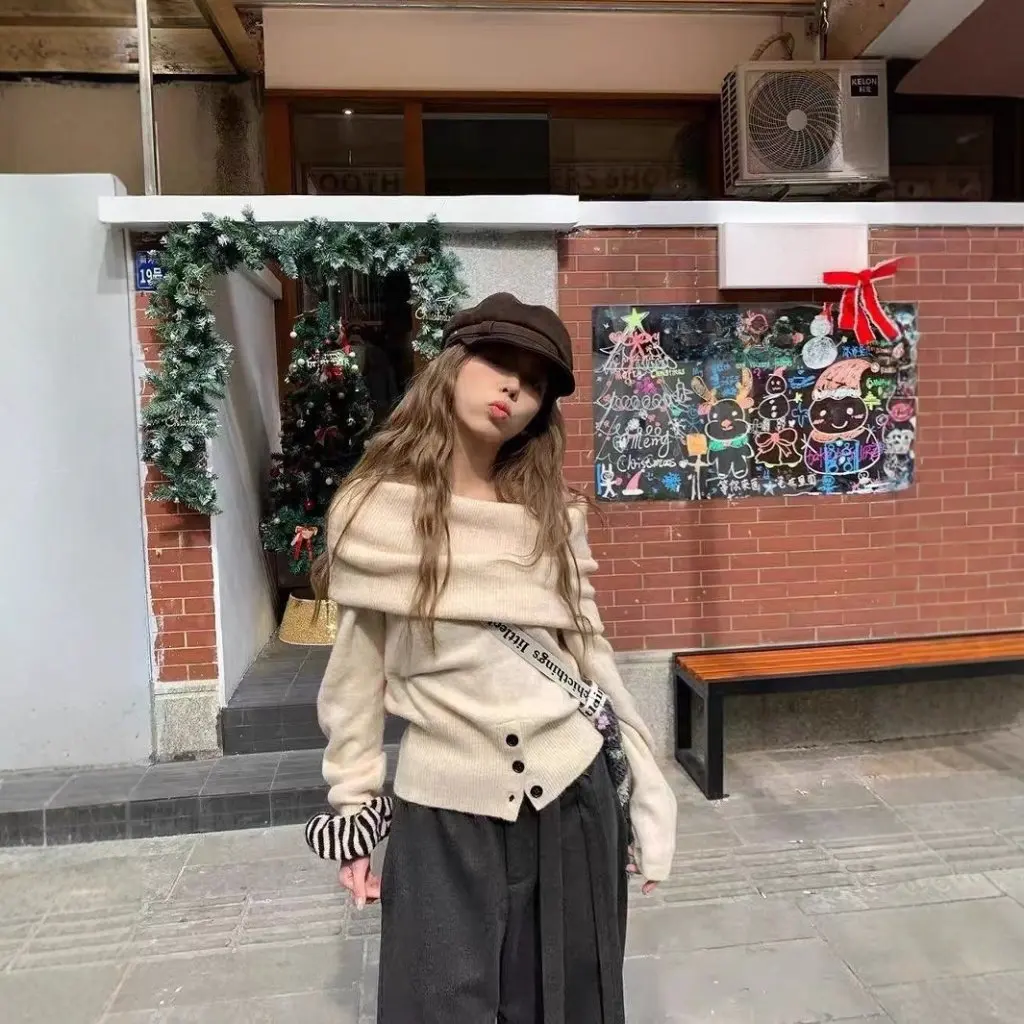 

Korean Style One-Shoulder Knitwear for Women Elegant Slimming Western Style Autumn Winter Age-Reducing Gentle Fashion