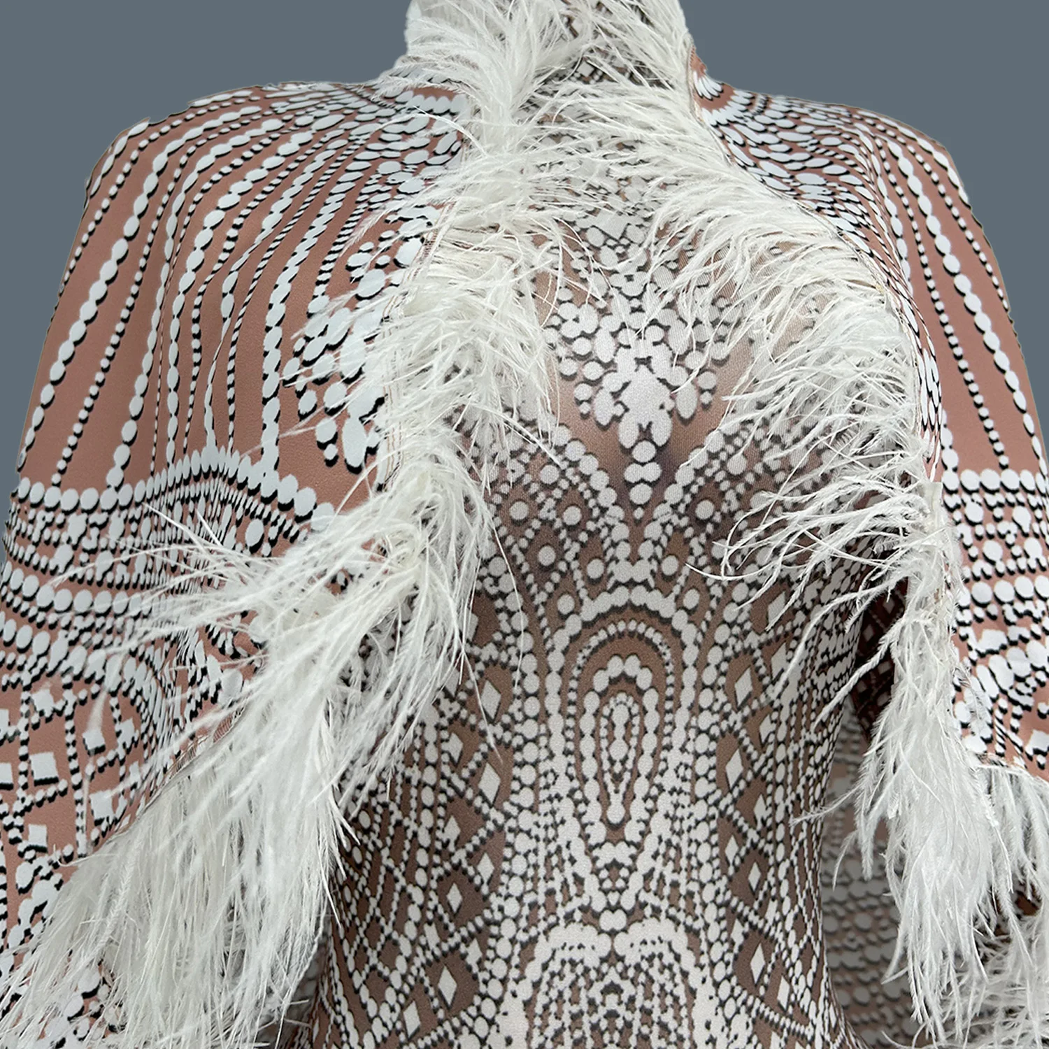 Fashion White Printed Tight Jumpsuit with Feather Long Cloak Unisex Stage Performance Dance Costume Set for Men And Women Xuenv