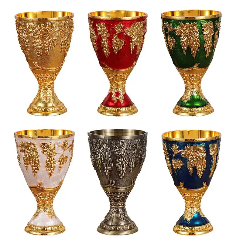 Oferta Imperdível: 1 Copo Mini de 30ml para Bebidas Espirituosas, Taça de Vodka, Novo Estilo Europeu, Copos de Licor, Cálices para Casamento, Copo de Licor Vermelho Retrô em Liga Metálica