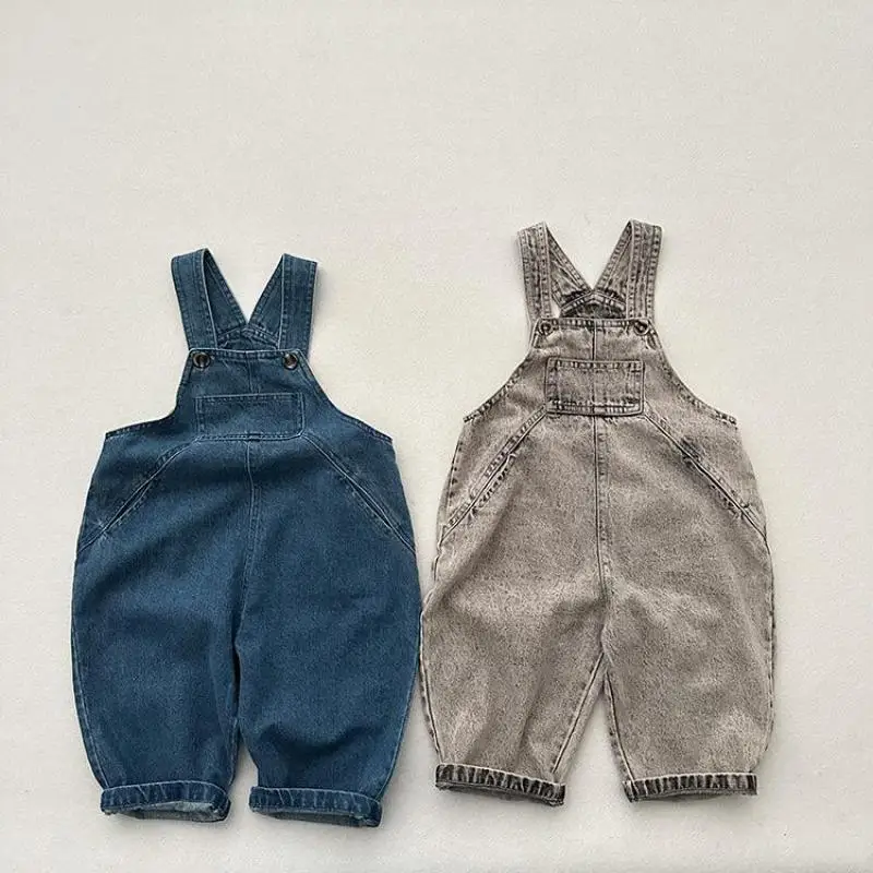 

2025 Autumn New Children Loose Denim Overalls Girls Vintage Casual Jumpsuit Kids Strap Trousers Fashion Boys Jeans Baby Clothes