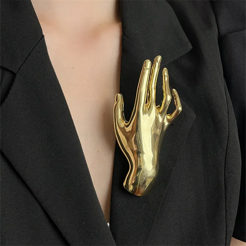 Vintage Hyperbole Metal Smooth Palm Hand Shape Large Broochs For Women Men Punk Unique Creative Suit Pin Party Jewelry