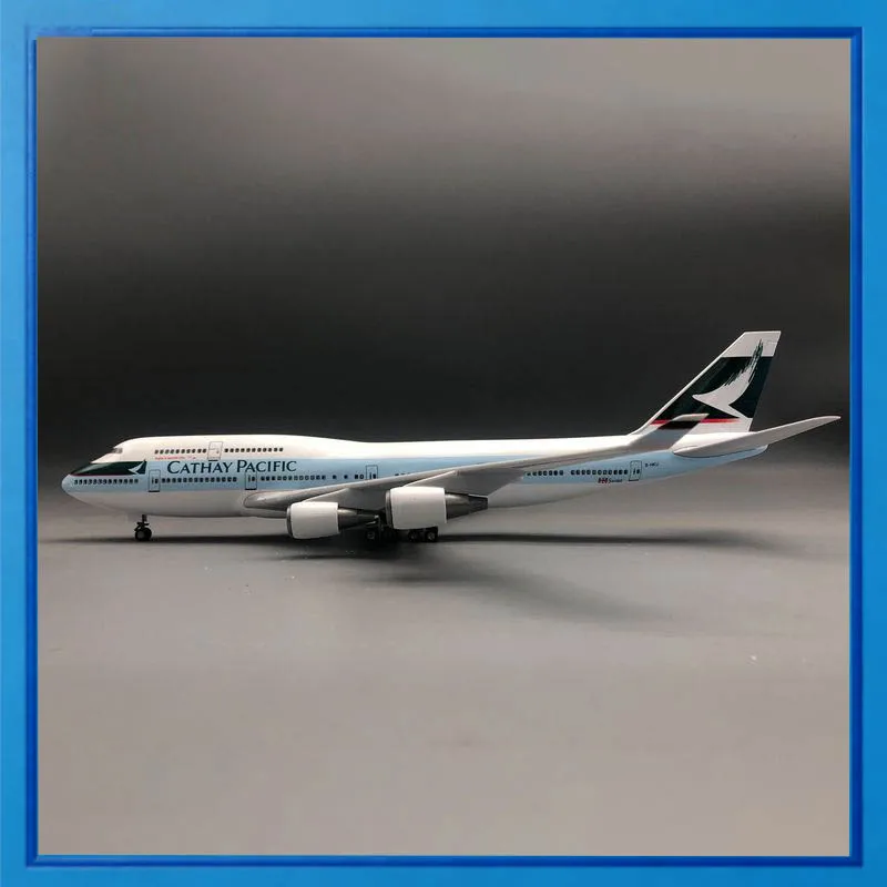 

Cathay Pac ific B747 47cm Model Aircraft with LED Lights Wheels Resin Static Airplane Collection Gift Home Decor