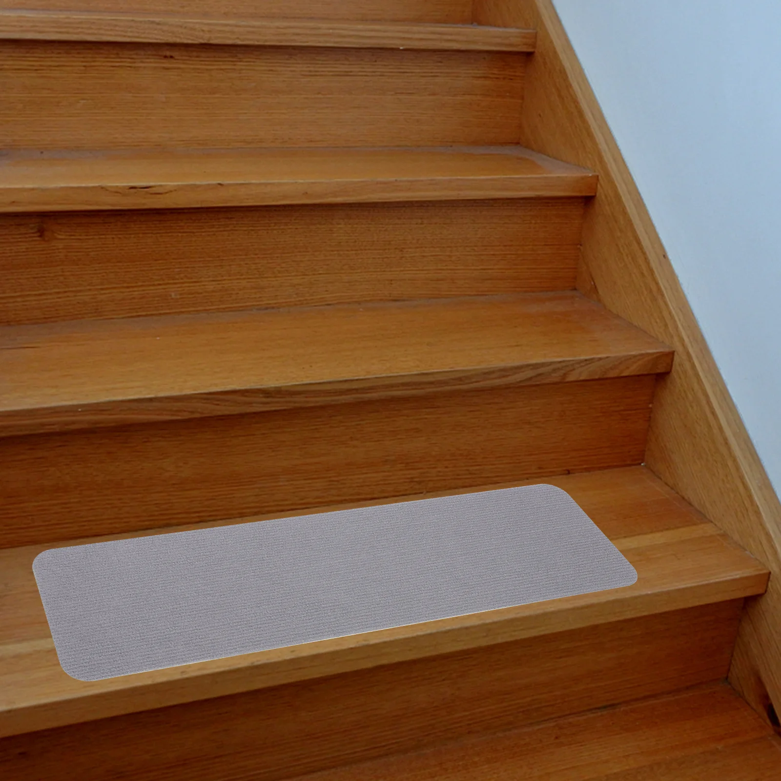 

4Pcs Stair Runner Carpet Self Adhesive Non Slip Stair Treads for Indoor Wooden Steps Durable Rug Carpet Treads for Wood Stairs