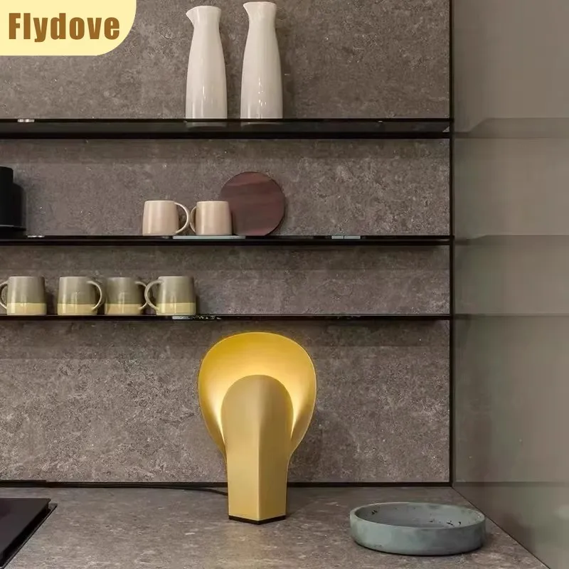 Design Sense Macaron Children's Room Desk Lamp Italian Original Living Room Bedroom Decoration Atmosphere Lighting Fixture