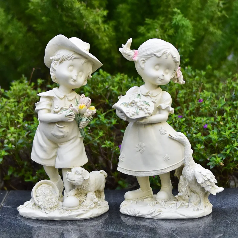 

Boy and girl handicraft ornaments, European-style home, courtyard landscape, figure resin decorations