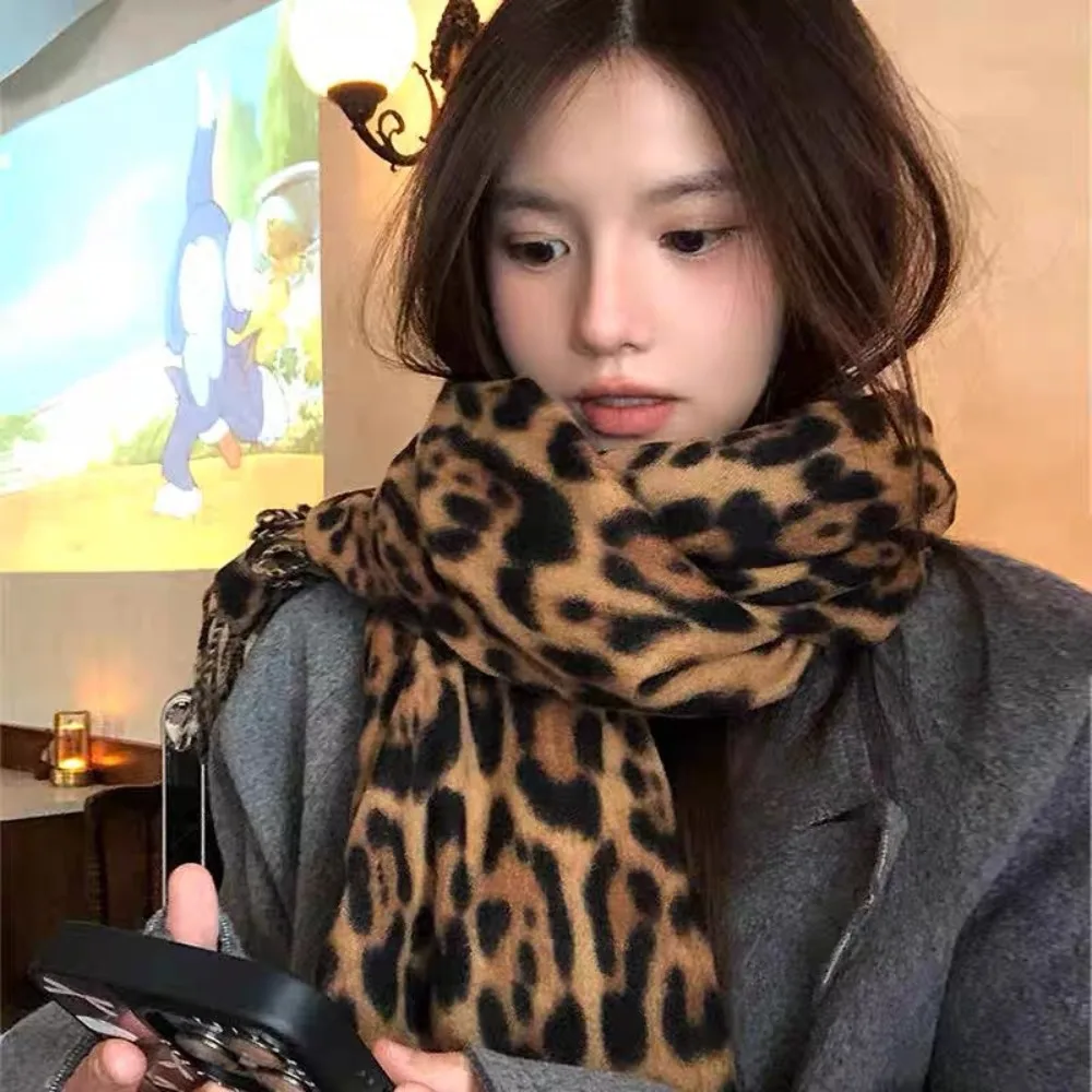 190*70CM Design Leopard Scarf Winter Warm Pashmina Shawl Luxury Cashmere Wraps Fashion Women Long Blankets Scarves Fringes