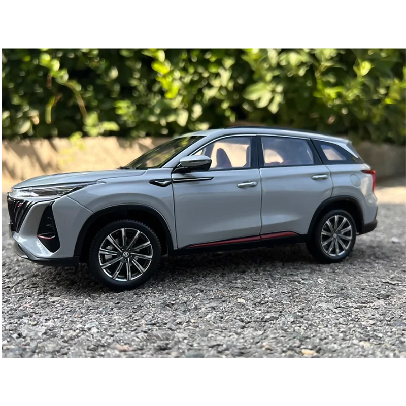 Diecast 1: 18 Scale Alloy ChangAn Second-generation CS75 PLUS Off-road Vehicle SUV Simulation Car Model Display Souvenir