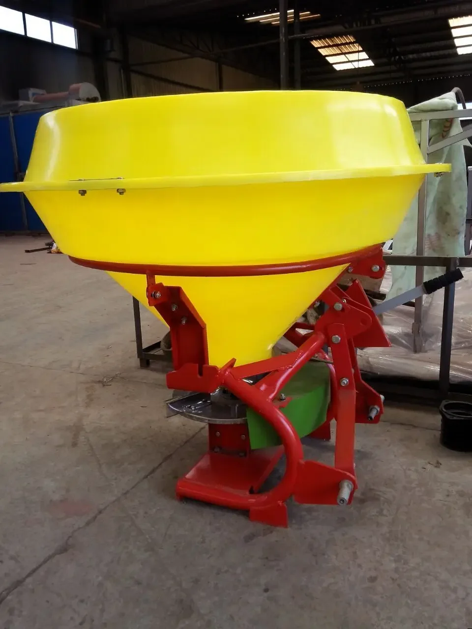 2025 Hot SaleHigh Efficiency fer-tilizer Spreaders Agriculture fer-tilizer Applicator
