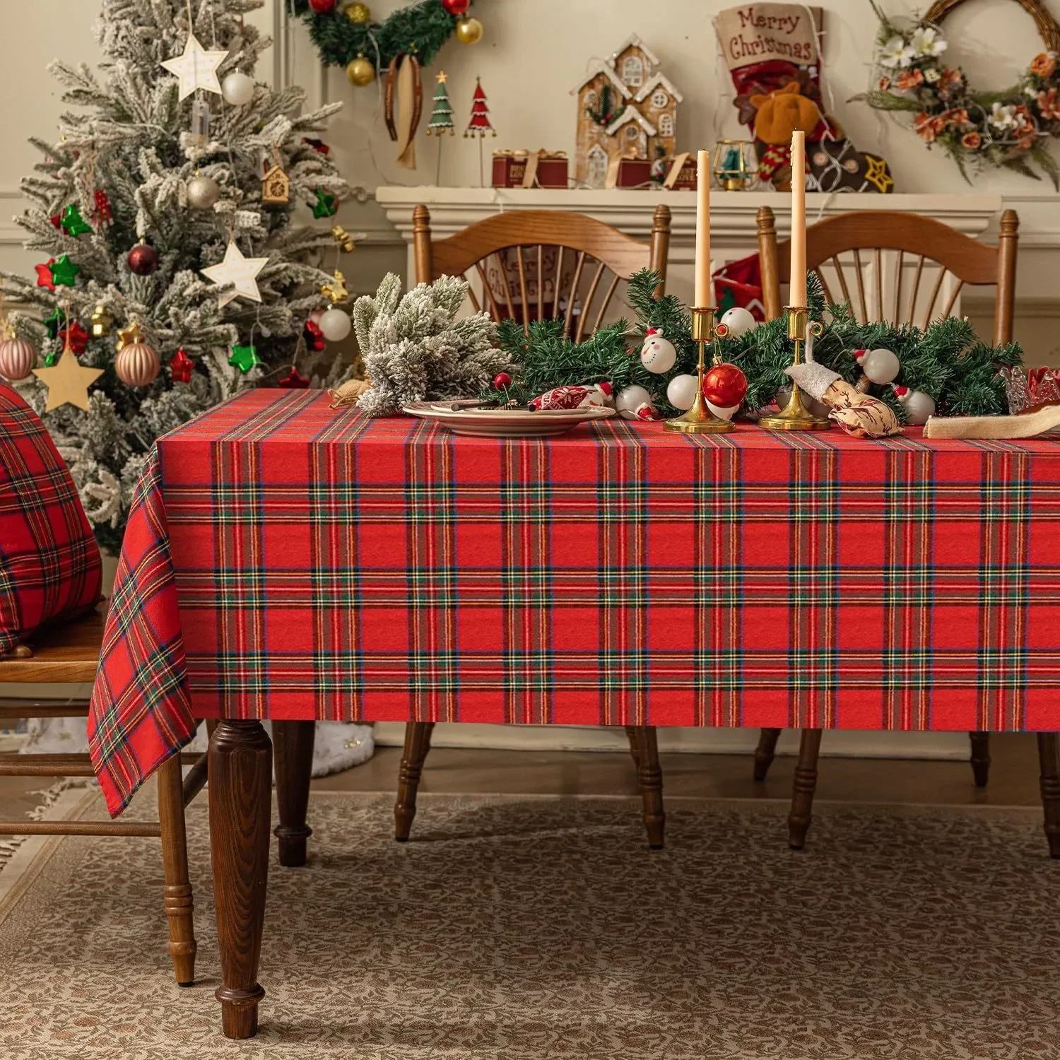 Christmas Themed Checkered Tablecloth,Rectangular Red Green Xmas Themed Table Cover for Partiy, Banquets, Restaurants Decoration