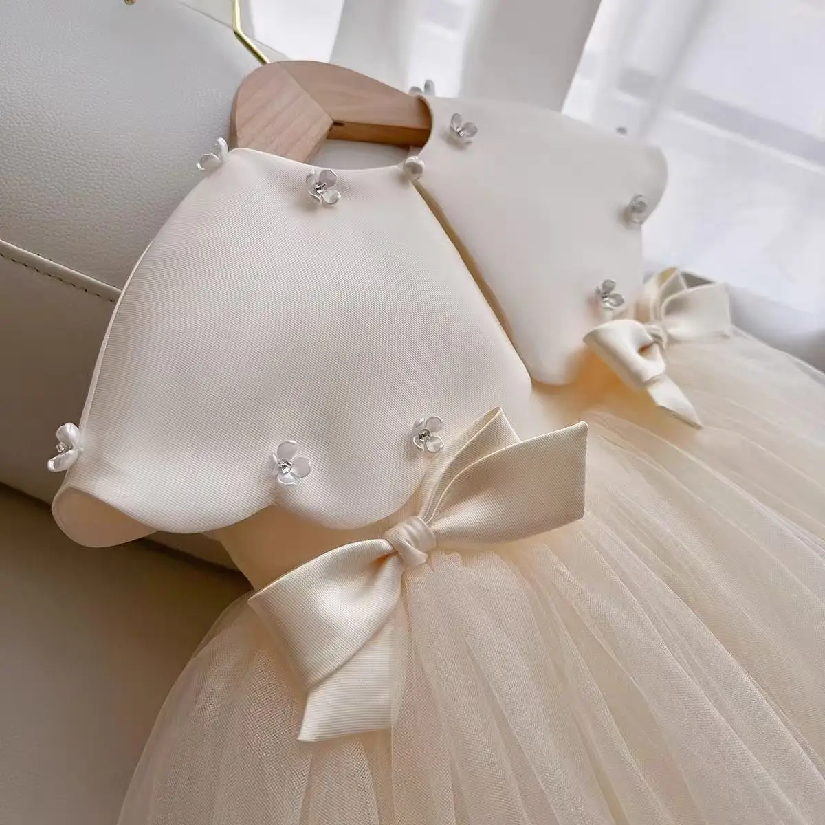 Baby Girl Wedding Party dress Princess Bow Pearl Silk Dress White Clothing Infant Toddler Vintage Vestido Birthday Baby Clothes