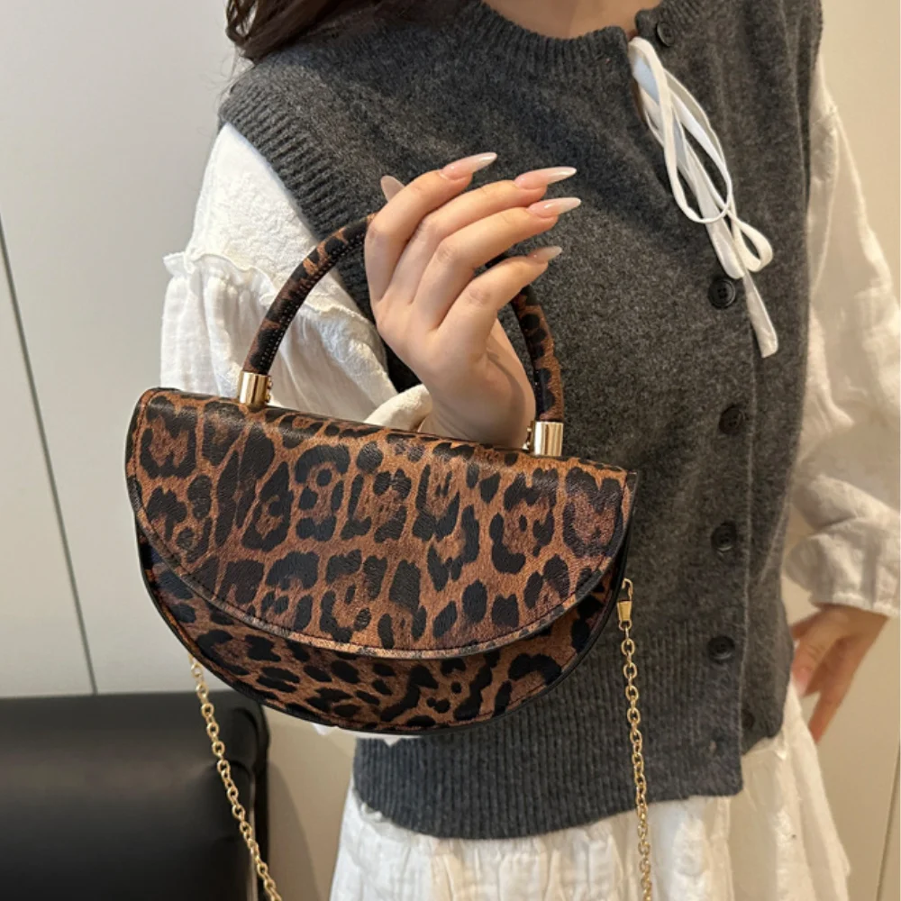 

Ручная полукруглая сумка в стиле ретро с леопардовым принтом для женщин, сумка на плечо ранней осени, модная стильная дорожная сумка через плечо